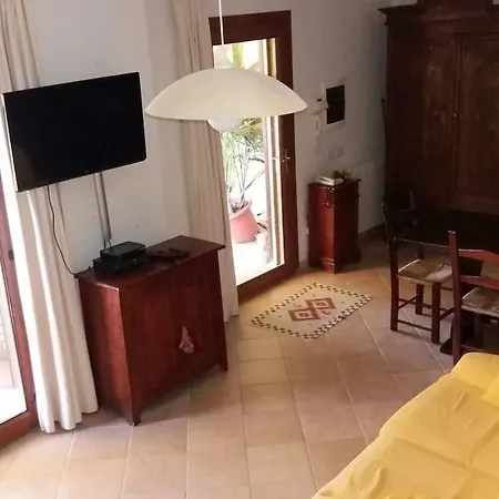 In Zona Panoramica, Immersa Nel Della Macchia Mediterranea * וילסימיוס