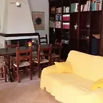 In Zona Panoramica, Immersa Nel Della Macchia Mediterranea