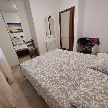 Villetta In Zona Panoramica, Immersa Nel Verde Della Macchia Mediterranea Villasimius