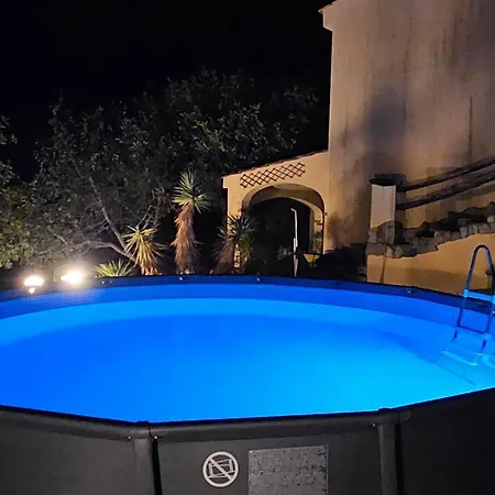 Villetta In Zona Panoramica, Immersa Nel Verde Della Macchia Mediterranea *